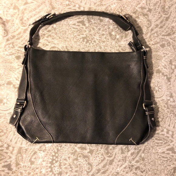 Tumi Handbags - TUMI Leather Purse